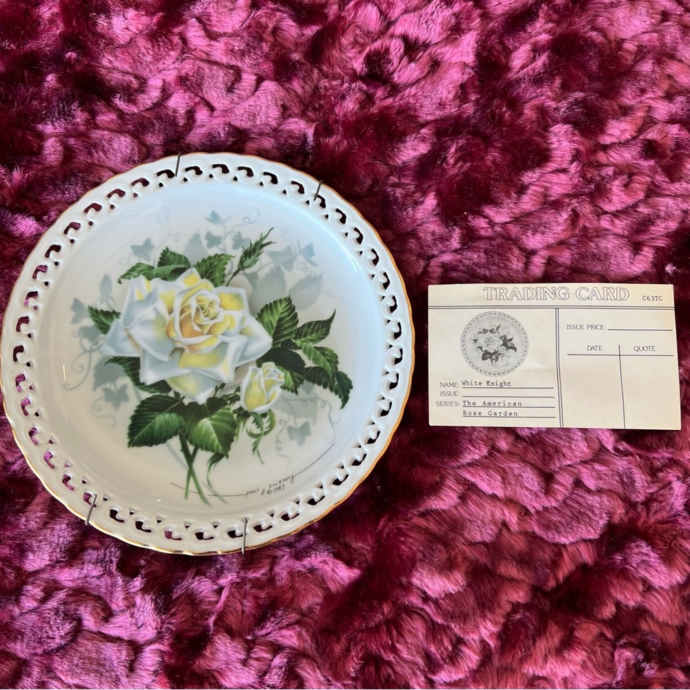 1988 The Hamilton Collection American Rose Garden ‘White Knight’